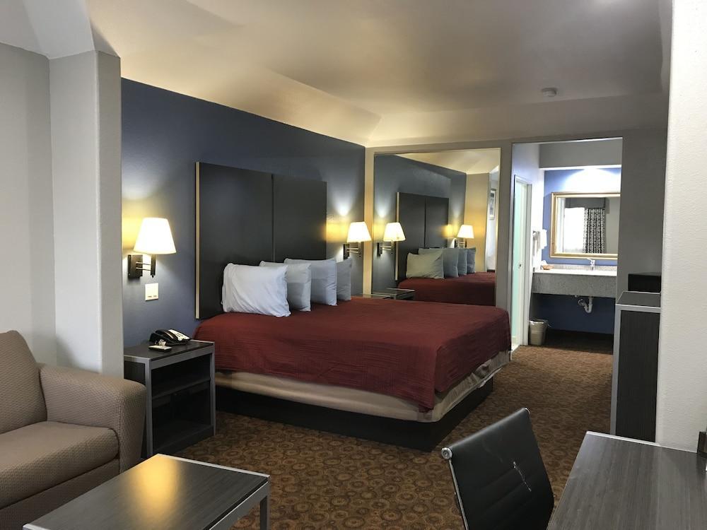 Camelot Inn And Suites Aldine Εξωτερικό φωτογραφία